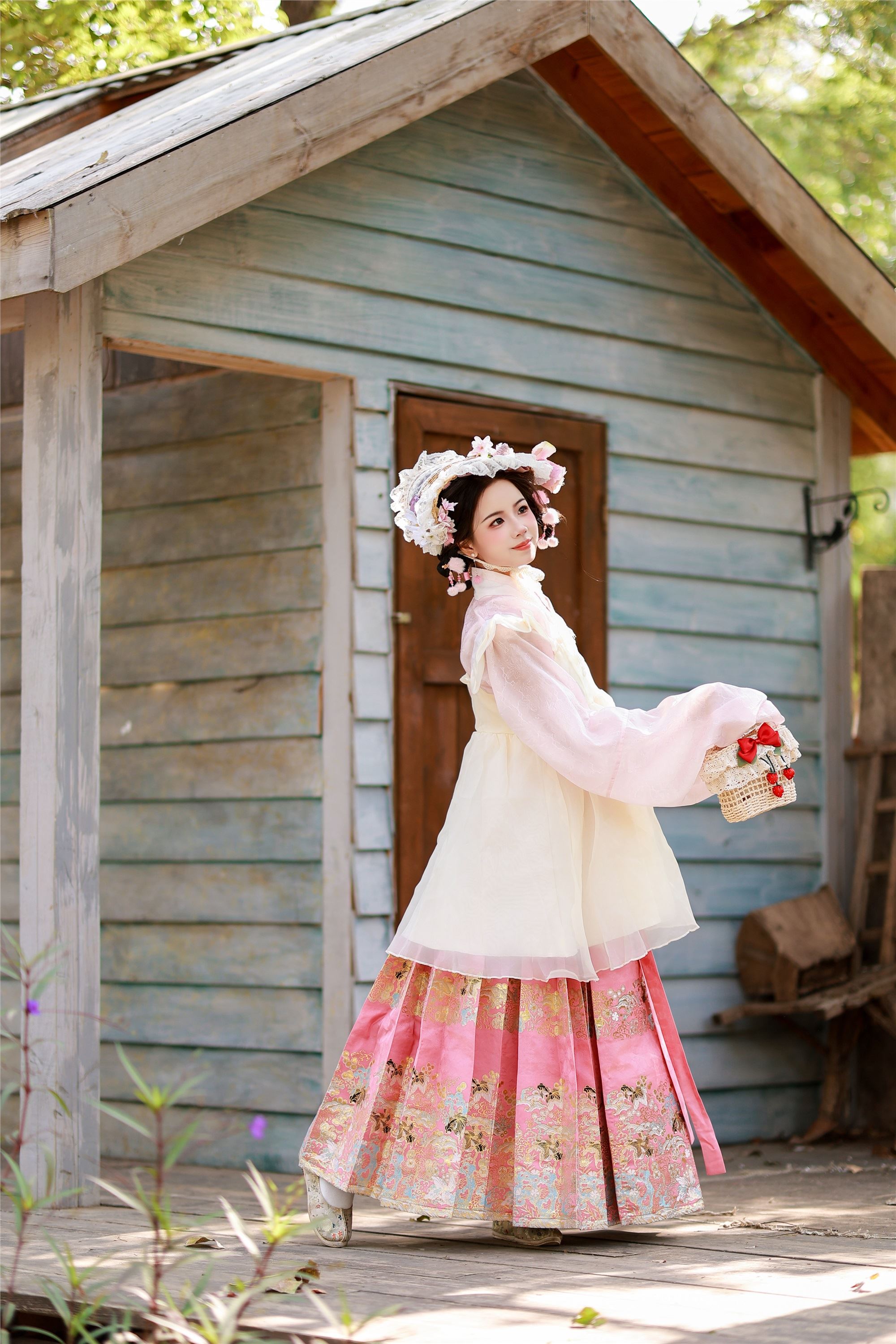 YITUYU艺图语 2025.02.01 草莓甜心 小杜同学